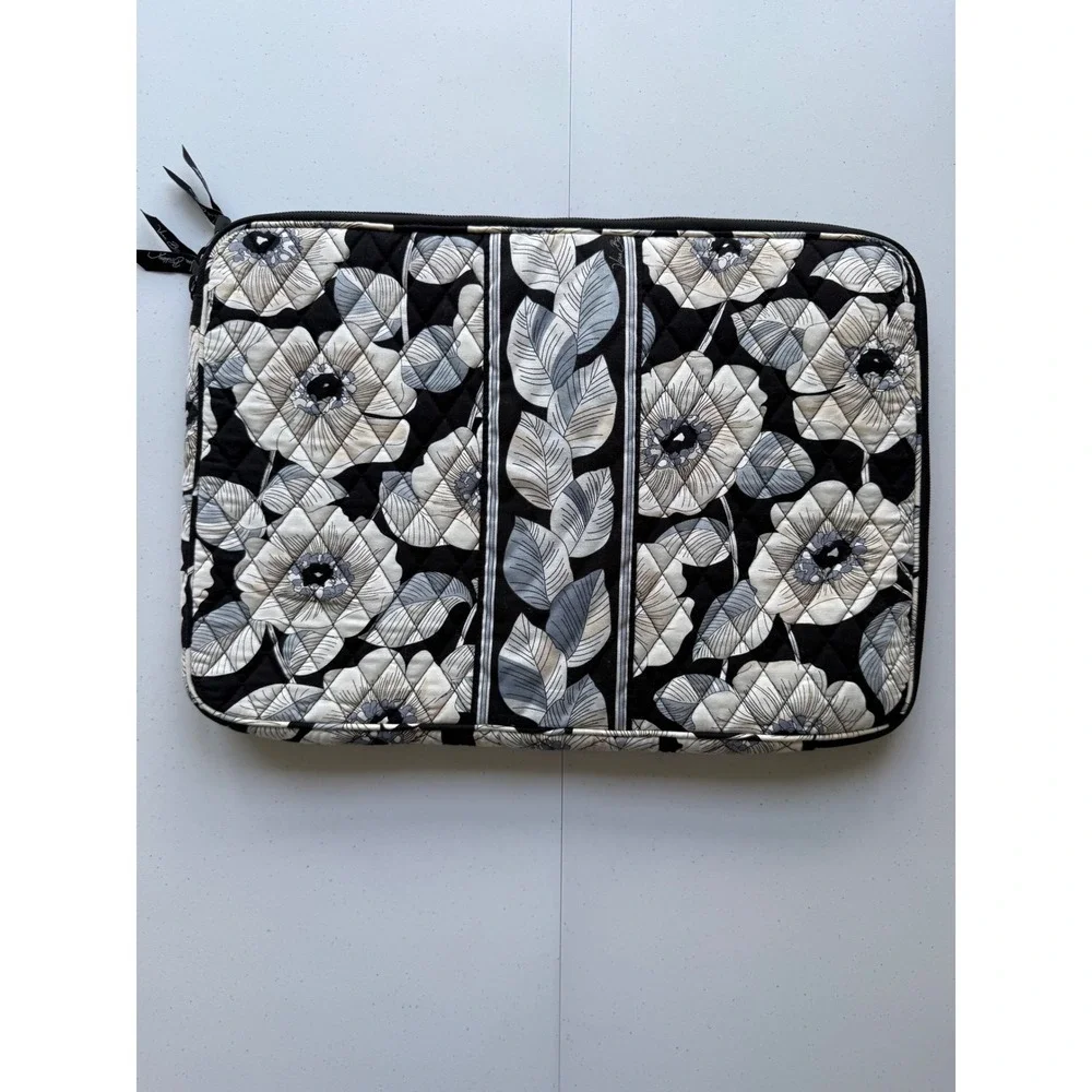 Vera Bradley Retired Camellia Quilted 16